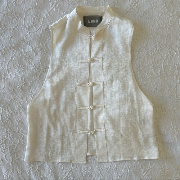 Reformation Tops - Reformation Sleeveless Blouse in Ivory